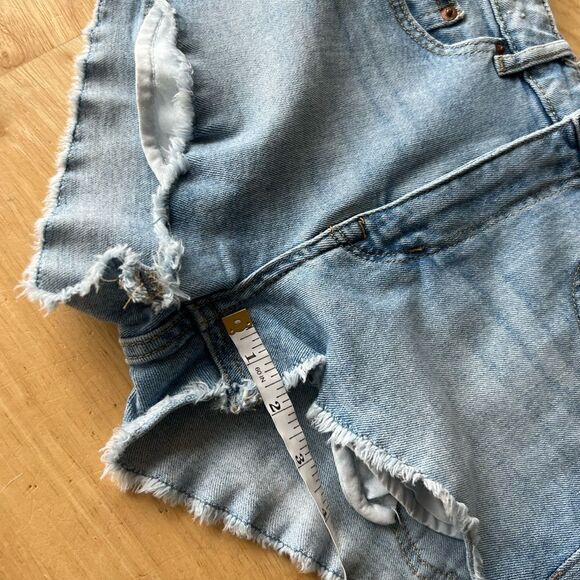 Divided by H&M short jean shorts light denim size 4 - Picture 13 of 14
